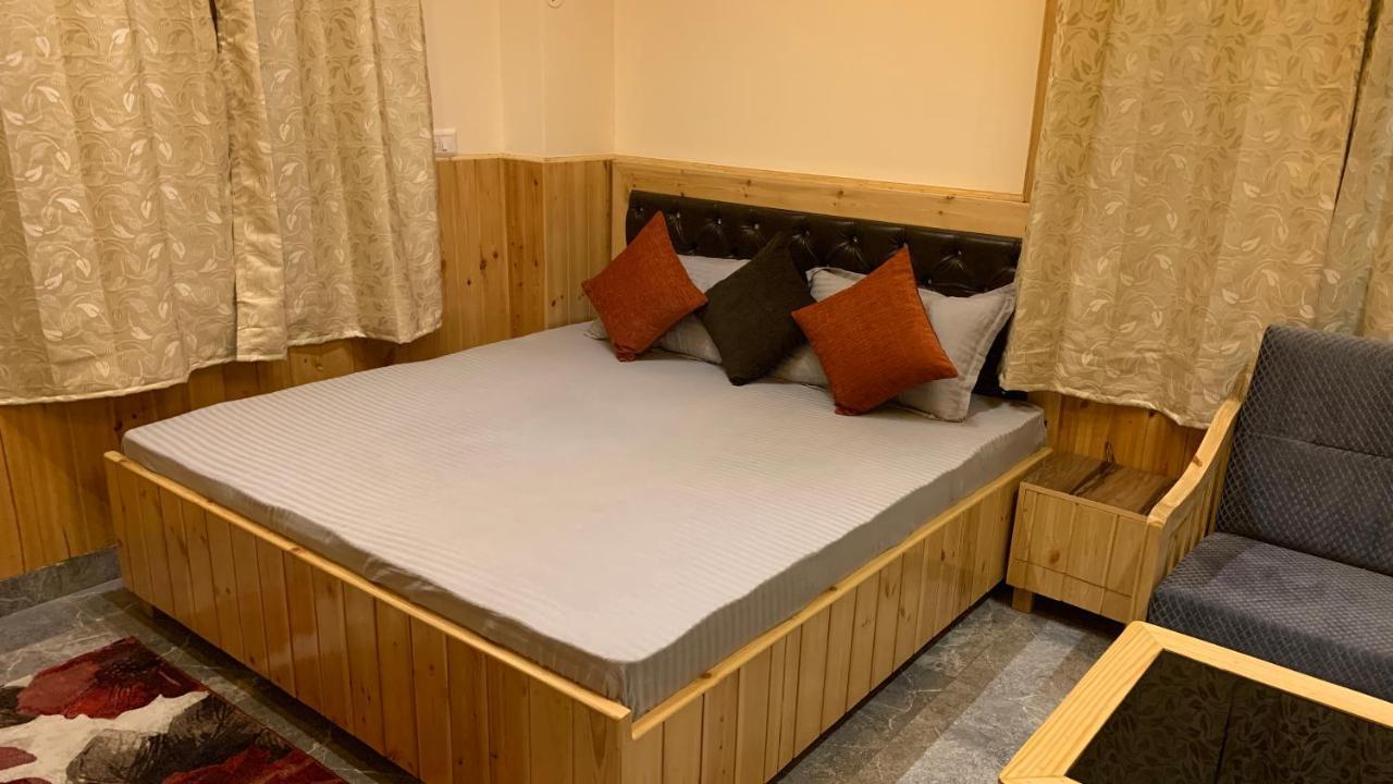 Tulip Flowing River View Hotel. Shamshi 外观 照片