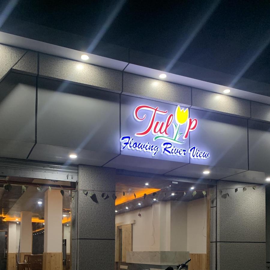 Tulip Flowing River View Hotel. Shamshi 外观 照片